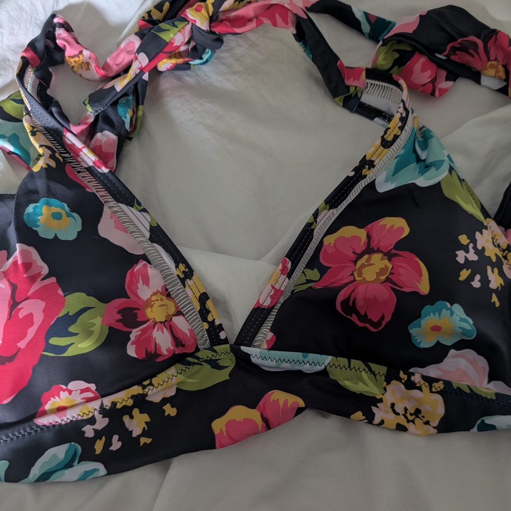 Floral Print Bikini Set NWT - Picture 3 of 3